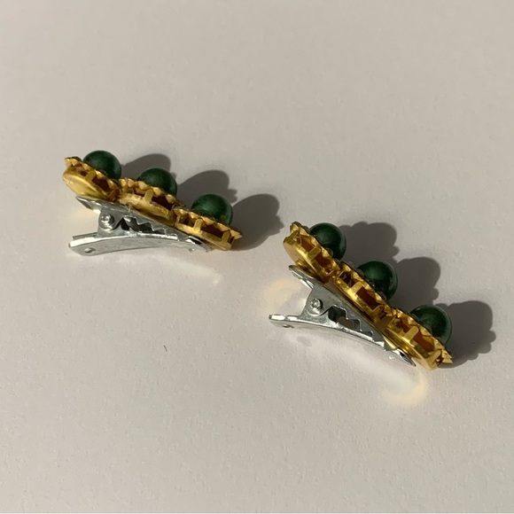 Handmade Green Pearl Hair Clips - Picture 5 of 6
